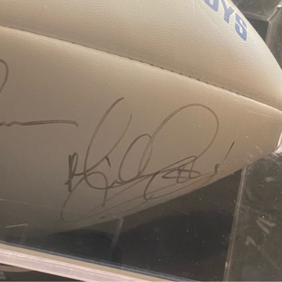 Vintage 90s Authentic Autographed Dallas Cowboys Super Bowl Champs Football - Picture 10 of 10